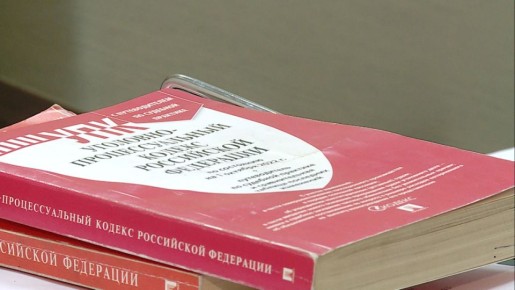 В Суровикинском районе экс-сотрудница центра соцзащиты с сожителем и знакомым похитили бюджетные деньги